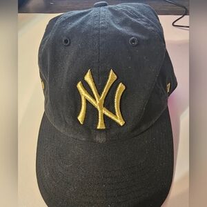New York Yankees Rule 76 Gold hat